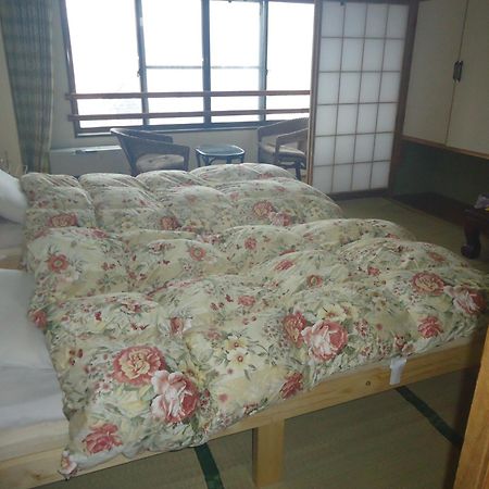 Cafe Cerisier栖里時絵 Hotel Myoko Luaran gambar