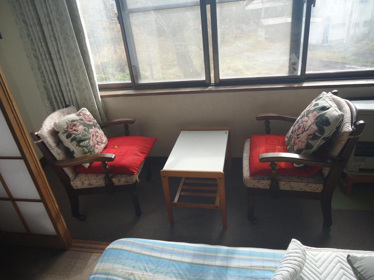 Cafe Cerisier栖里時絵 Hotel Myoko Luaran gambar