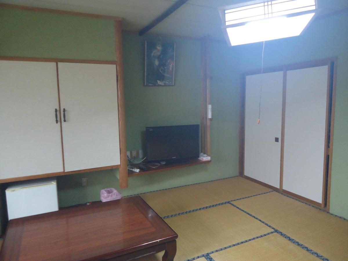 Cafe Cerisier栖里時絵 Hotel Myoko Luaran gambar
