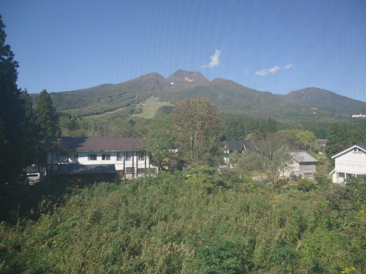 Cafe Cerisier栖里時絵 Hotel Myoko Luaran gambar