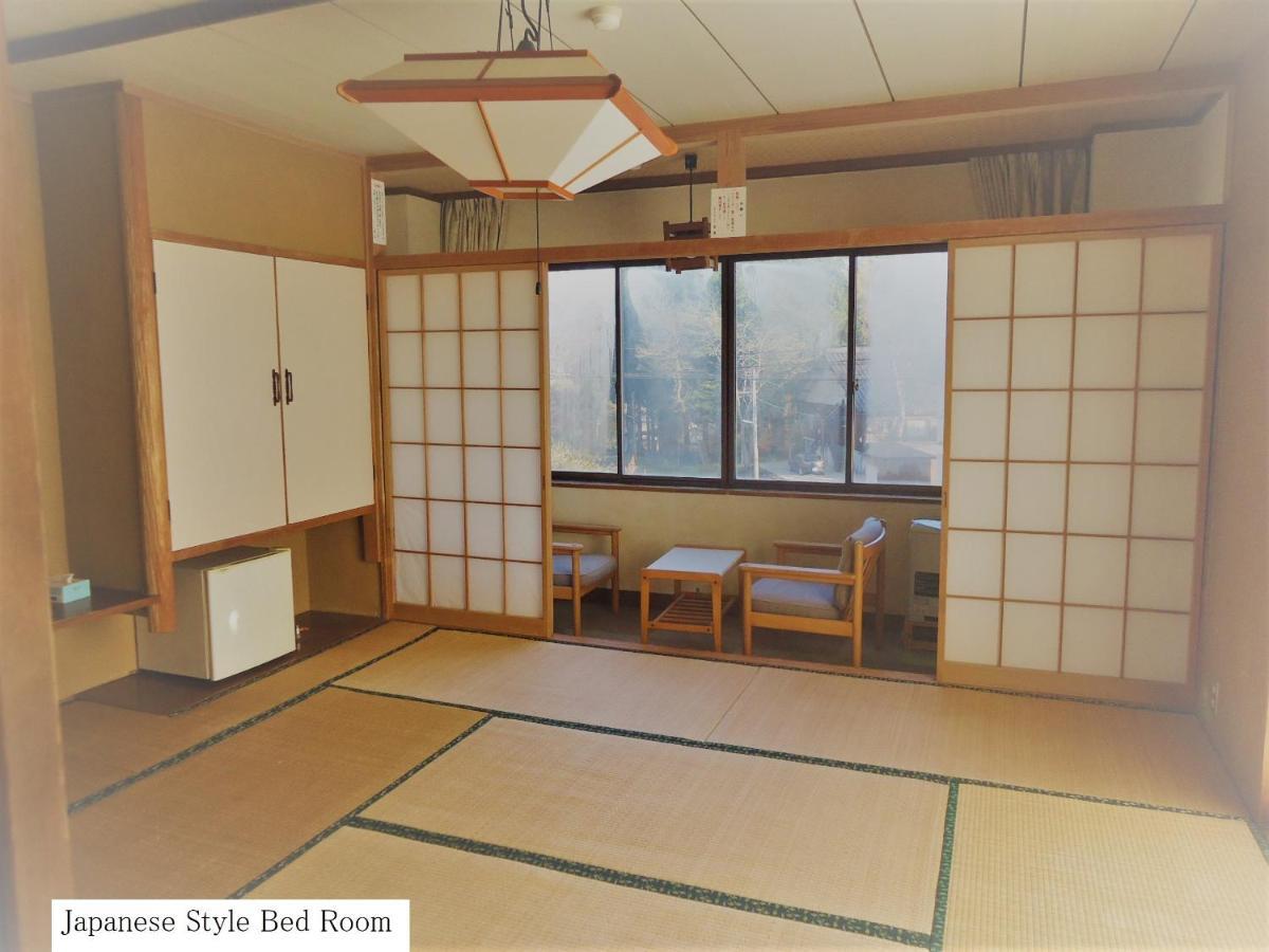 Cafe Cerisier栖里時絵 Hotel Myoko Luaran gambar